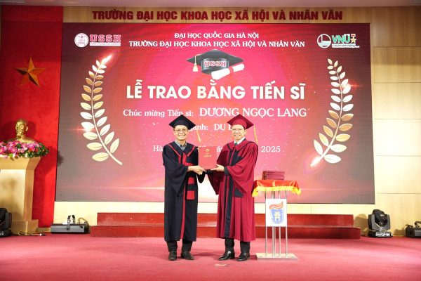 Chúc mừng gần 200 học viên, NCS của Trường ĐH KHXH&NV nhận bằng Thạc sĩ, Tiến sĩ đợt 2/2025