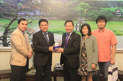 Tiếp và làm việc với Đại sứ Philipines tại Việt Nam
