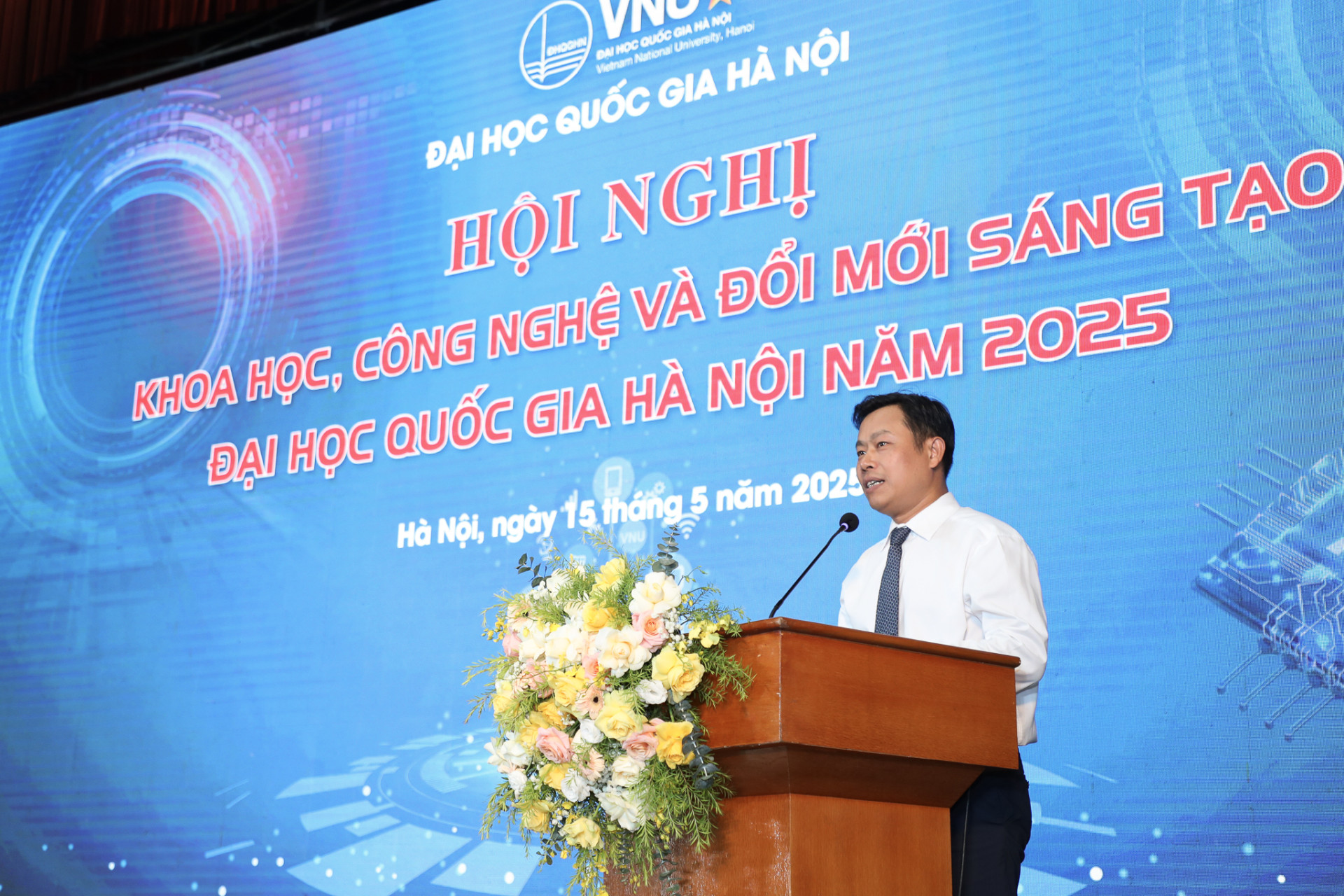 Giam doc DHQGHN Le Quan (1) (1)