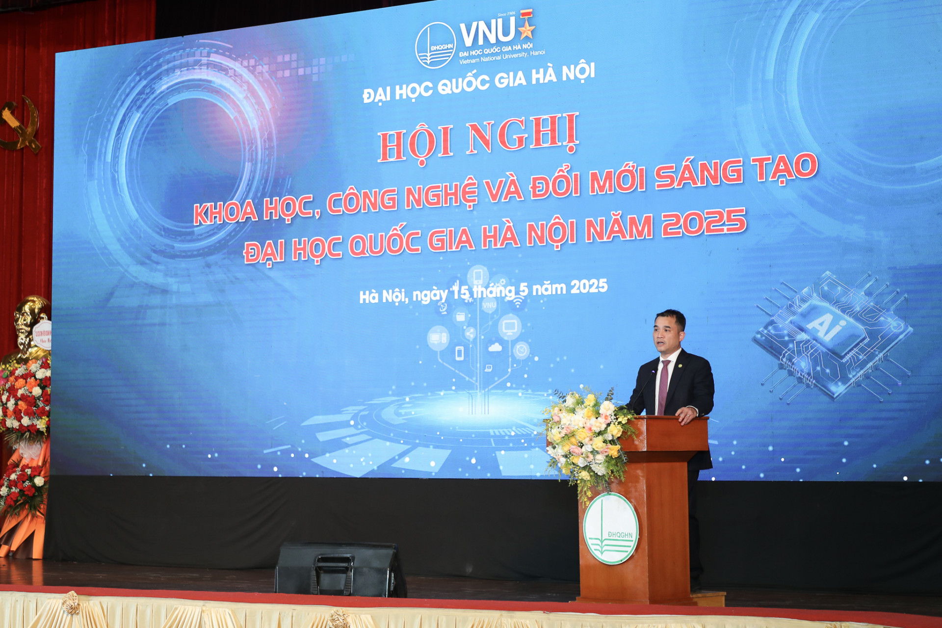 PGD DHQGHN Pham Bao Son (2)