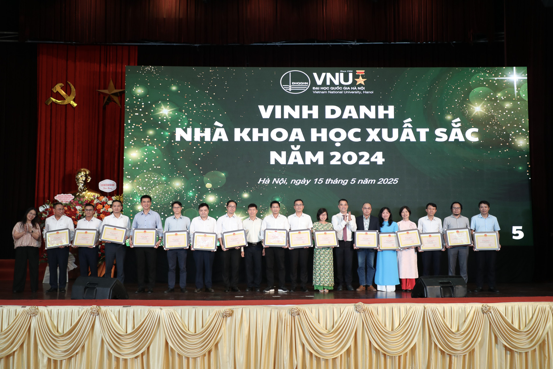 VNU Hoi nghi KHCN va DMST 2025 (22)